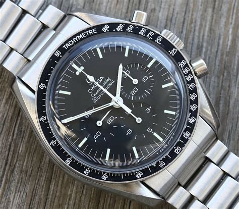 omega speedmaster 3570.50 vs 145.022|omega speedmaster moonwatch 3570.50.00.